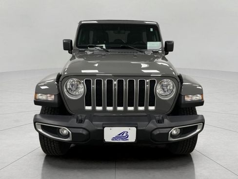 Used 2023 Jeep Wrangler Unlimited Sahara w/ Cold Weather Group AWD/4WD image 11
