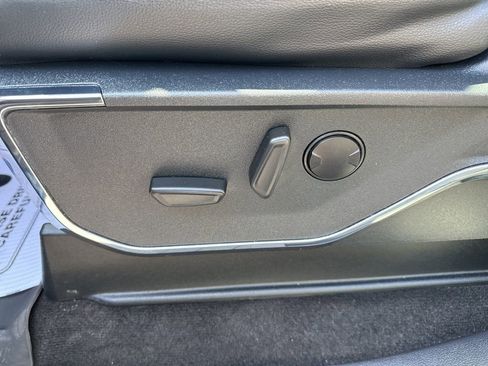 Used 2022 Ford F150 Lariat AWD/4WD image 22