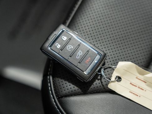 New 2025 Jeep Grand Cherokee L Limited w/ Luxury Tech Group II image 45