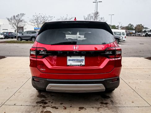 Certified 2025 Honda Pilot EX-L image 9