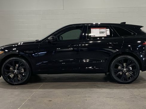 New 2026 Jaguar F-PACE R-Dynamic S image 7