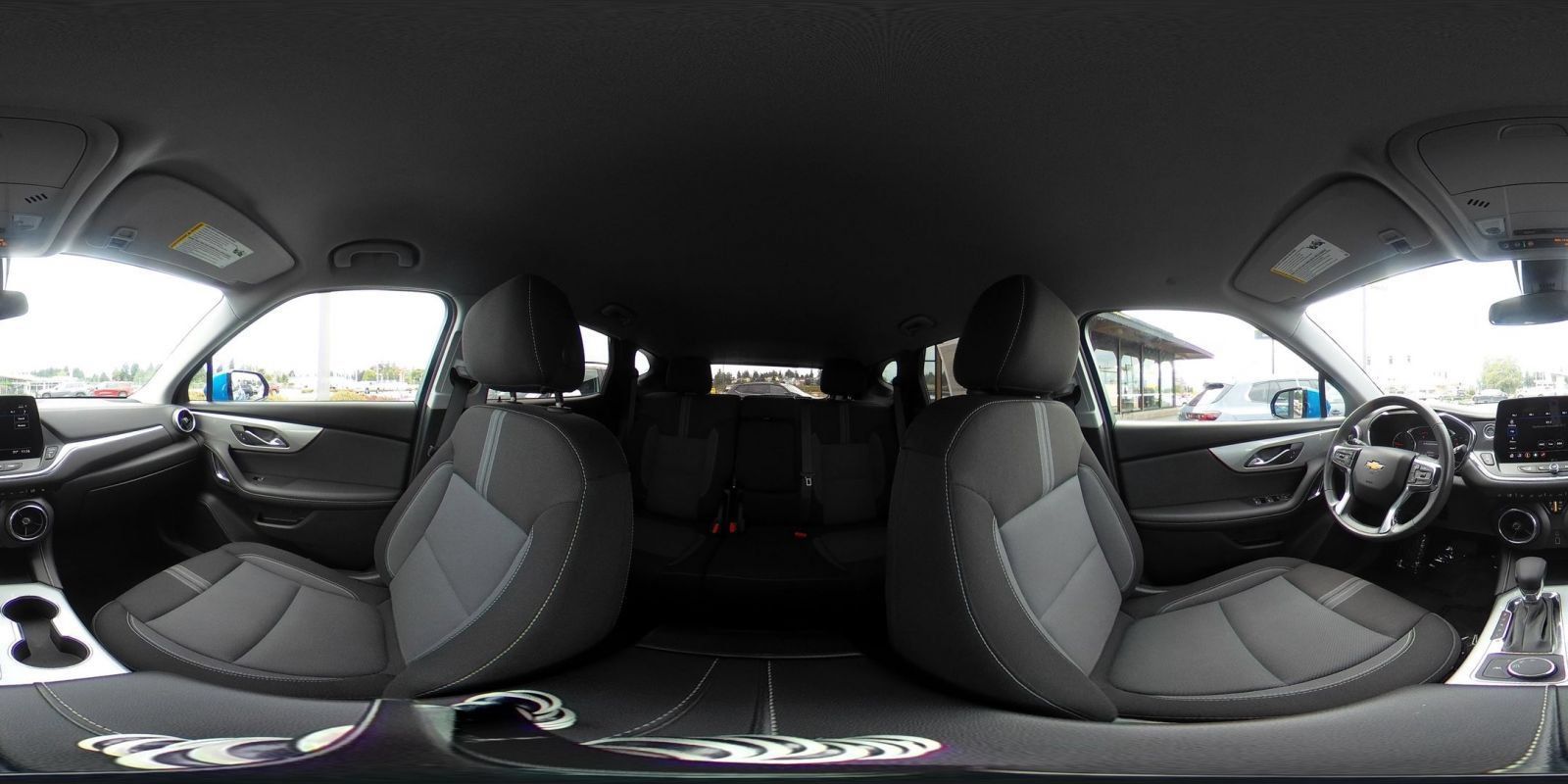 Used 2025 Chevrolet Blazer LT FWD image 42