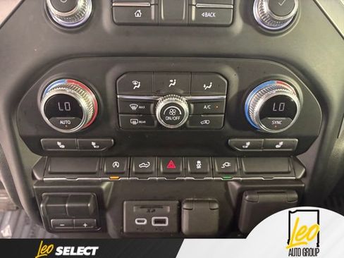 Used 2021 GMC Sierra 1500 SLE w/ Preferred Package AWD/4WD image 19