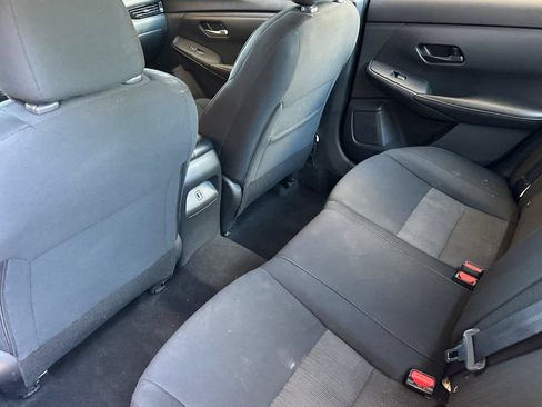 Used 2024 Nissan Sentra SV FWD image 4