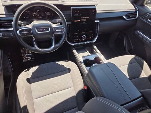 Used 2025 GMC Acadia Elevation FWD image 11