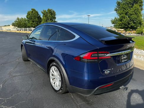 Used 2017 Tesla Model X 100D AWD/4WD image 4