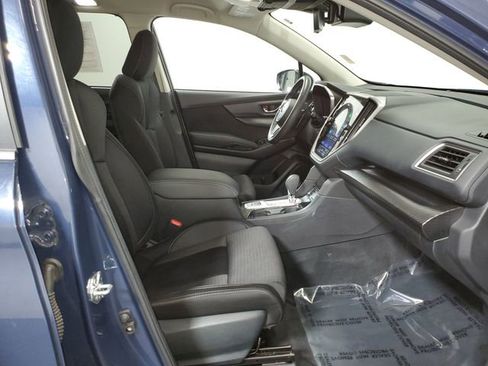 Used 2025 Subaru Ascent Premium image 9