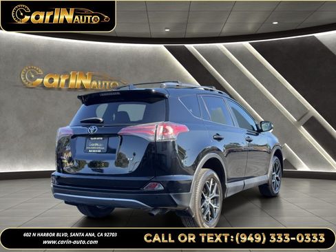 Used 2018 Toyota RAV4 SE w/ Advanced Technology Package FWD image 5