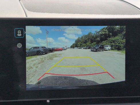 Used 2025 Hyundai Santa Fe SEL FWD image 17