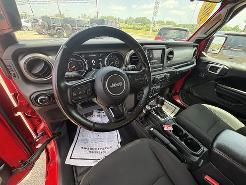 Used 2021 Jeep Wrangler Unlimited Sport AWD/4WD image 28
