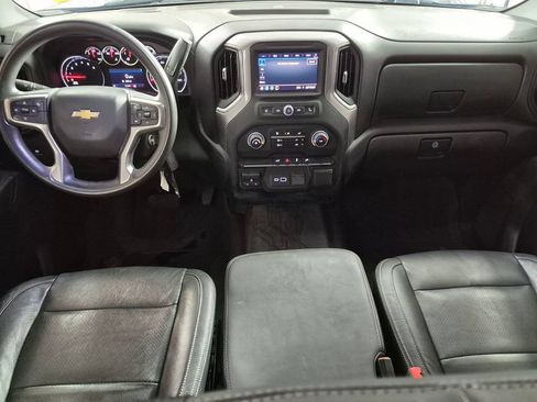 Used 2022 Chevrolet Silverado 2500 Custom w/ Gooseneck/5TH Wheel Package AWD/4WD image 24