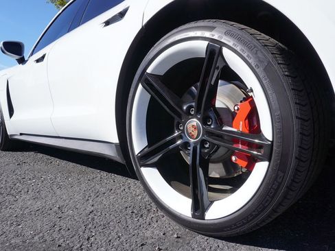 Used 2020 Porsche Taycan 4S image 6