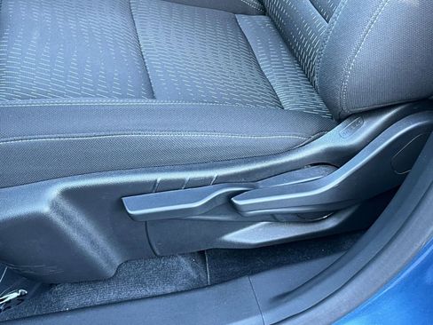 Used 2025 Chevrolet Equinox LT image 23