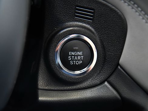 Used 2023 Subaru Outback Premium AWD/4WD image 27