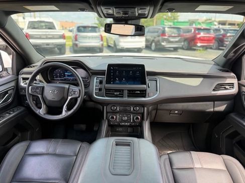 Used 2023 Chevrolet Tahoe RST w/ Luxury Package AWD/4WD image 2