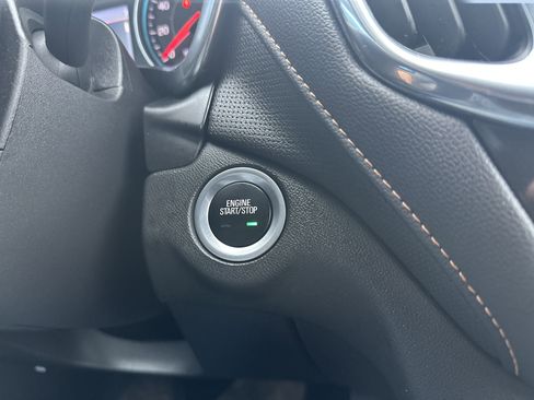 Used 2024 Chevrolet Equinox Premier image 15