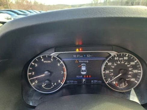 Used 2024 Nissan Altima 2.5 SV FWD image 23