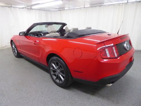 Used 2012 Ford Mustang Premium RWD image 5