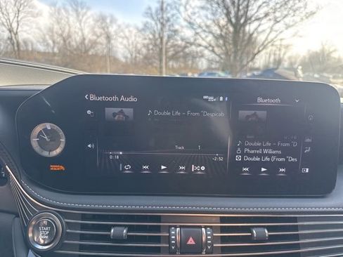 Used 2021 Lexus LS 500 w/ Interior Upgrade Package image 23