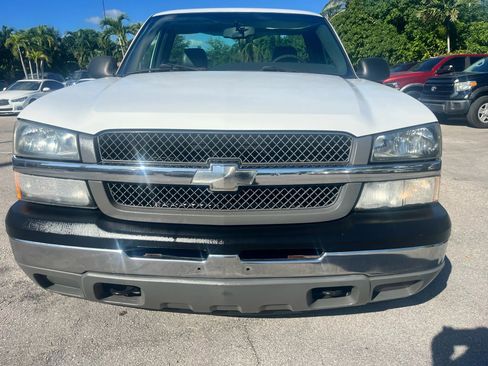 Used 2005 Chevrolet Silverado 1500 W/T image 2