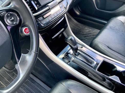 Used 2017 Honda Accord EX-L image 16