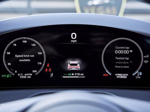 Used 2025 Porsche Panamera 4 w/ Premium Package image 68