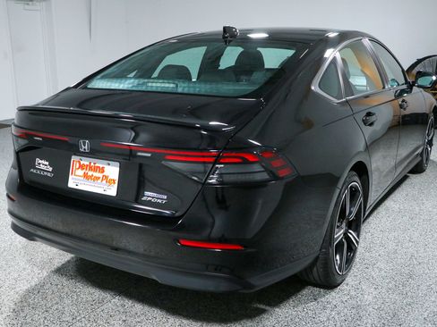 Used 2024 Honda Accord Sport image 7