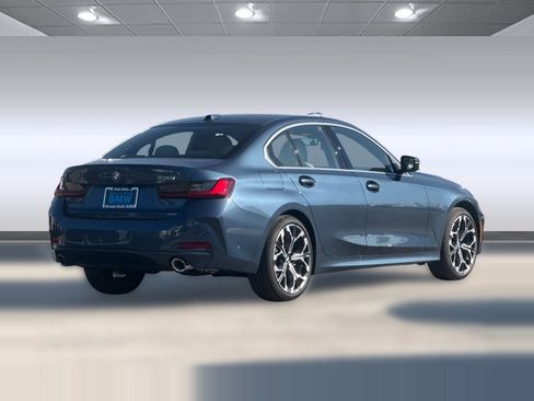 Used 2026 BMW 330i Sedan RWD image 9