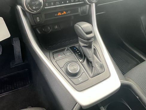 Certified 2024 Toyota RAV4 LE AWD/4WD image 23