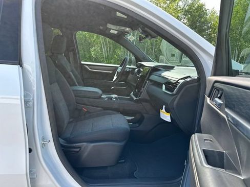 New 2026 GMC Acadia Elevation AWD/4WD image 12