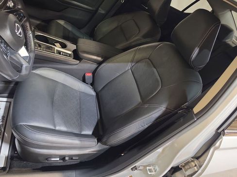 Used 2023 Nissan Altima 2.5 SL FWD image 13