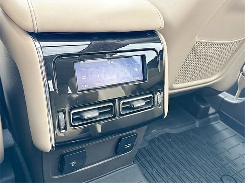 Used 2023 Lincoln Aviator Reserve w/ Elements Package Plus image 27