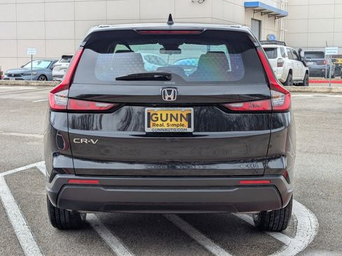 Used 2023 Honda CR-V LX image 5