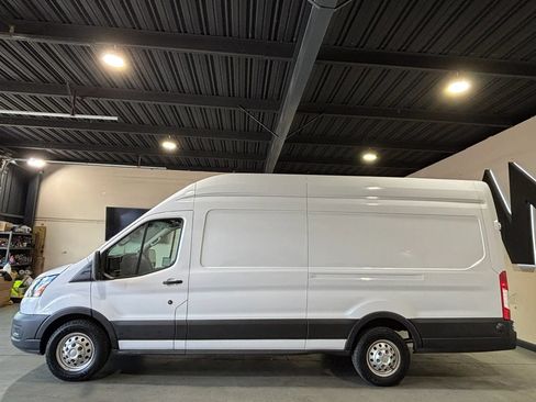 Used 2022 Ford Transit 350 148 High Roof Extended AWD w/ Load Area Protection Package image 5