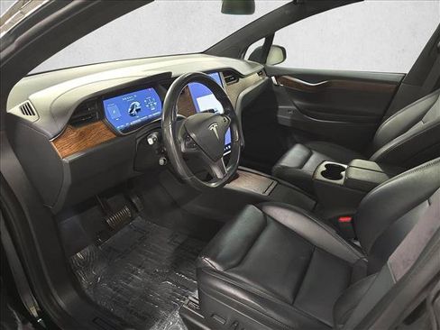 Used 2020 Tesla Model X Long Range AWD/4WD image 16
