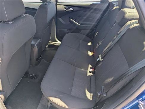Certified 2018 Ford Focus SE FWD image 17