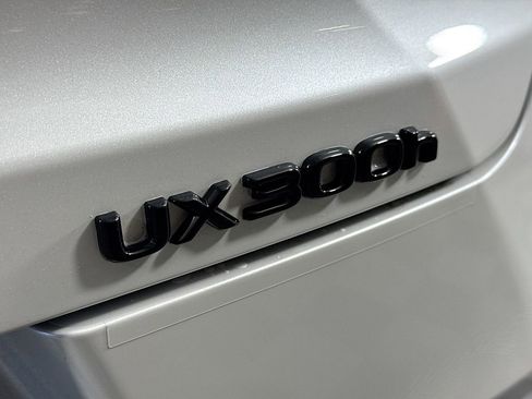 New 2025 Lexus UX 300h 300h Premium image 22