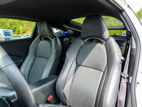 Used 2016 Honda CR-Z EX image 20
