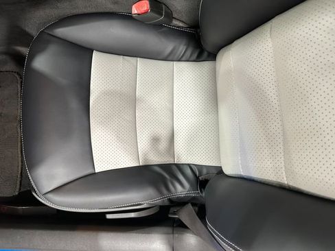 Used 2009 Chevrolet Corvette Coupe w/ Preferred Equipment Group image 17