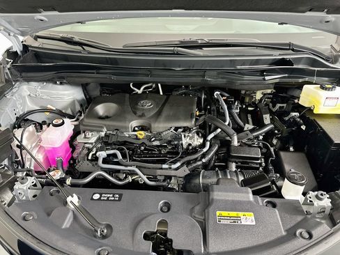 Certified 2026 Toyota Sienna XSE FWD image 32