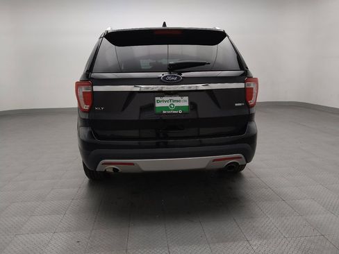 Used 2017 Ford Explorer XLT w/ Equipment Group 202A image 6