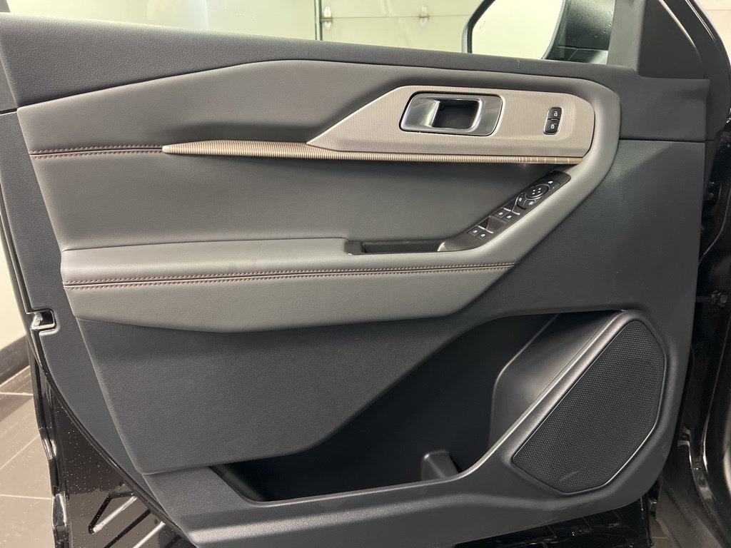 New 2026 Ford Explorer Active w/ Active Comfort Package AWD/4WD image 26