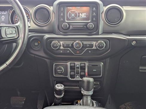 Used 2019 Jeep Wrangler Unlimited Sport S AWD/4WD image 14