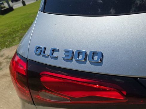 Used 2023 Mercedes-Benz GLC 300 4MATIC image 31