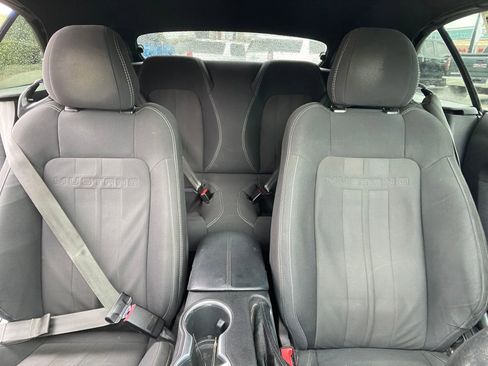 Used 2019 Ford Mustang Convertible w/ Black Accent Package image 24