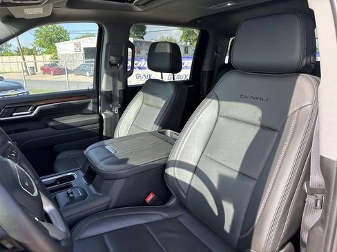 Used 2024 GMC Sierra 2500 Denali w/ Denali Reserve Package AWD/4WD image 36