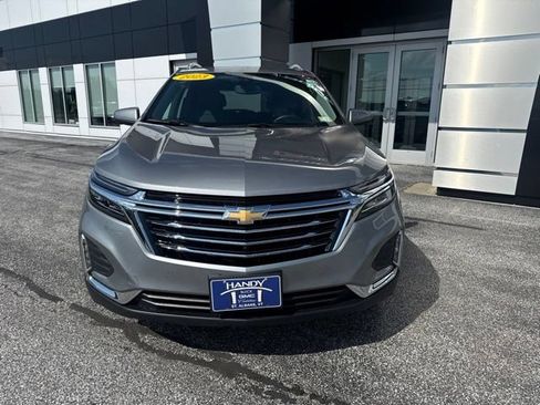 Used 2023 Chevrolet Equinox Premier AWD/4WD image 2