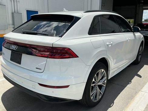 Used 2023 Audi Q8 Premium AWD/4WD image 4