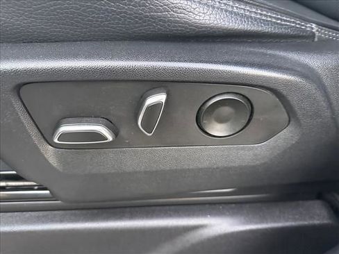 Certified 2023 GMC Yukon Denali image 24