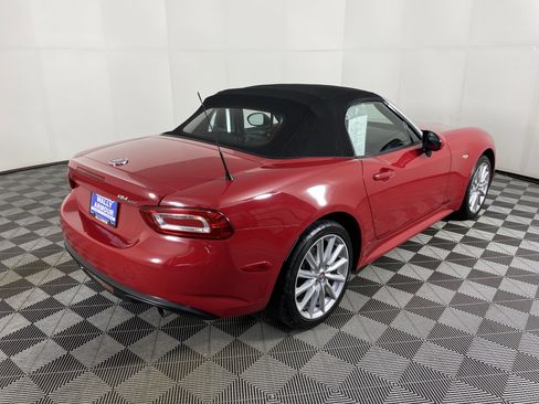 Used 2017 FIAT 124 Spider Lusso image 7